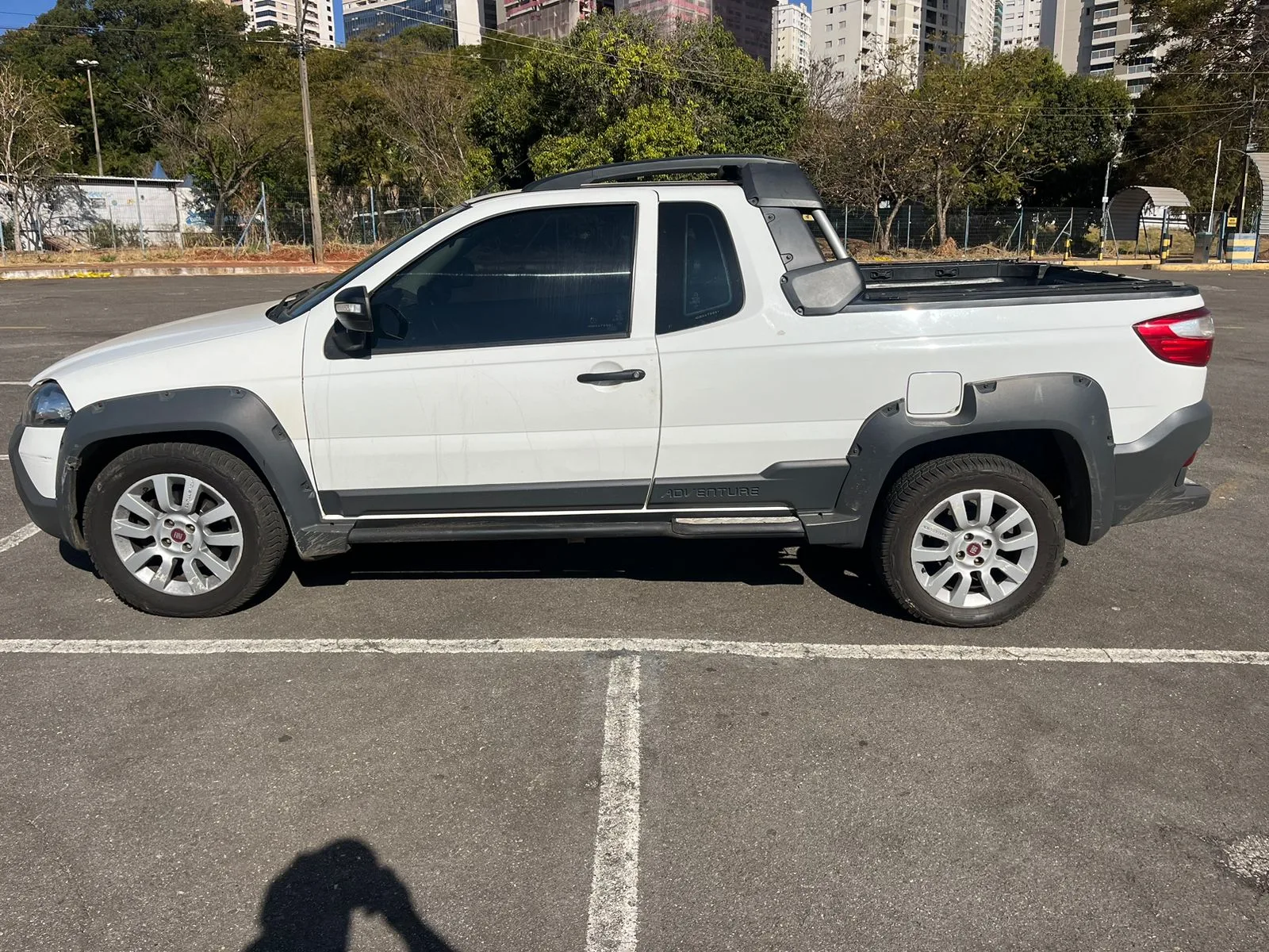 Foto 3 de Vendo Fiat Strada Adv CS 2015/2016
