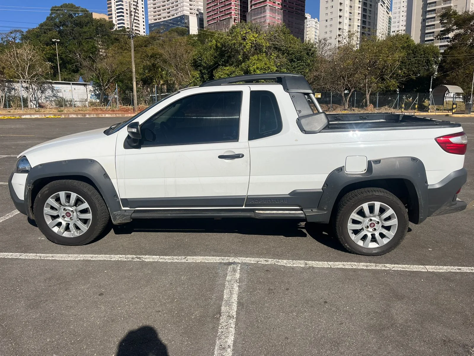 Foto 1 de Vendo Fiat Strada Adv CS 2015/2016