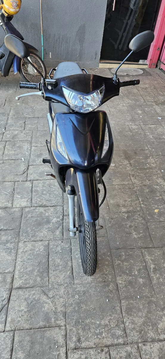 Foto 2 de Moto Biz 125 mais 2010